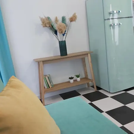 Nostalgia Retro Apartment *