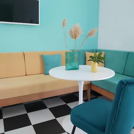 Nostalgia Retro Apartment